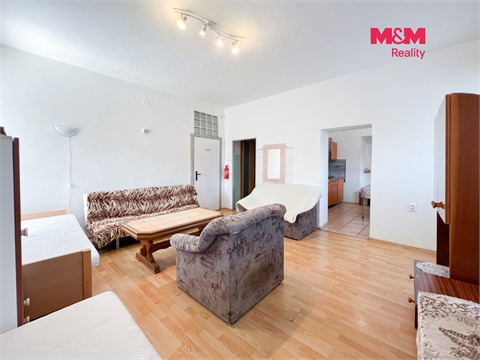 Prodej rodinného domu, 450 m² - 6