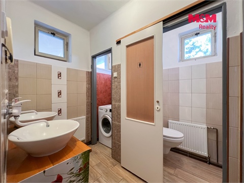Prodej rodinného domu, 450 m² 20