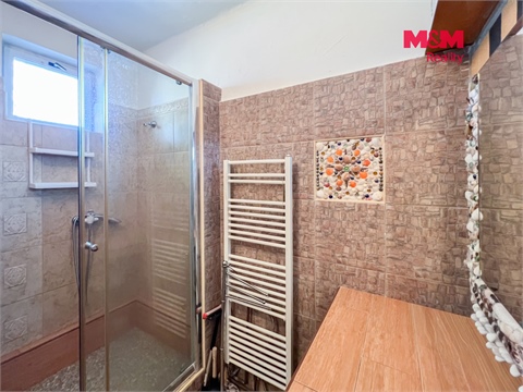 Prodej rodinného domu, 450 m² - 18