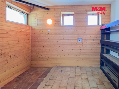 Prodej rodinného domu, 450 m² 14