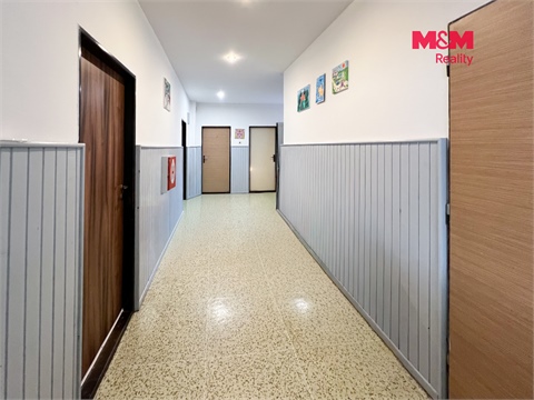 Prodej rodinného domu, 450 m² - 10