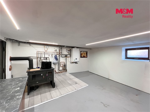 Prodej rodinného domu, 271 m² - 28