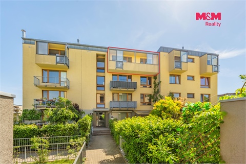 Prodej bytu 2kk, 60 m² 24