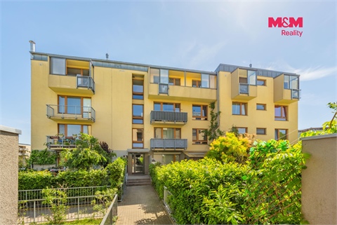 Prodej bytu 2kk, 60 m² - 22