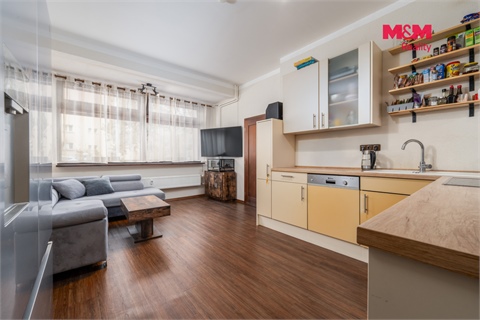 Prodej bytu 4kk, 74 m² - 0