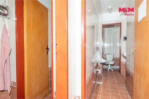 Prodej rodinného domu, 190 m² - 8