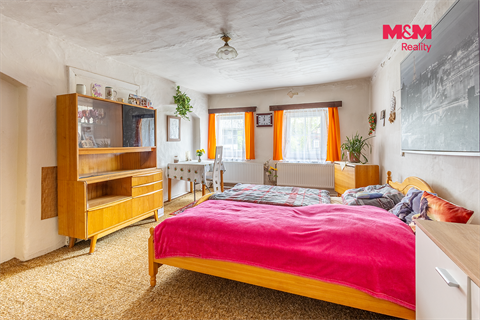 Prodej rodinného domu, 250 m² - 6
