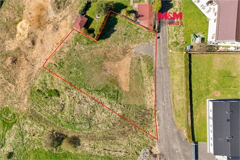 Prodej stavebního pozemku, 1 368 m² 0
