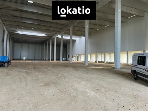 Pronájem skladu / haly, 4 000 m² - 2