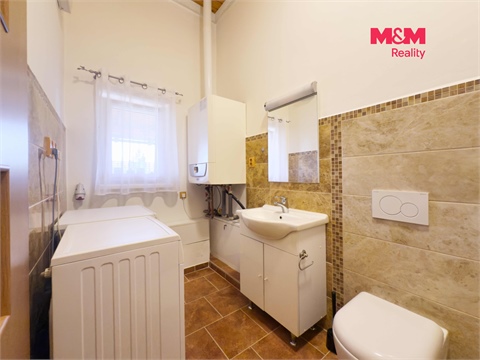 Prodej rodinného domu, 120 m² - 10