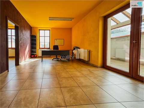 Prodej komerčního objektu, 541 m² - 2