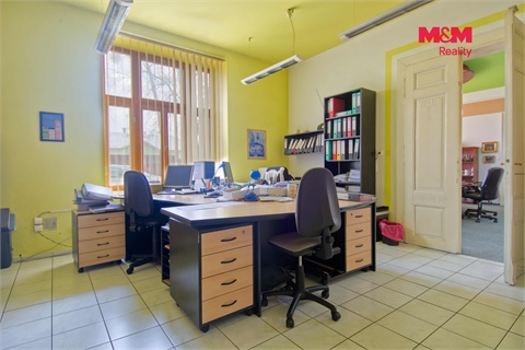 Prodej rodinného domu, 400 m² 22