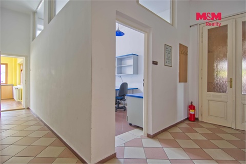 Prodej rodinného domu, 400 m² - 18