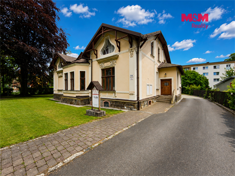 Prodej rodinného domu, 400 m² 8