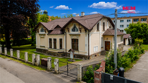 Prodej rodinného domu, 400 m² 2