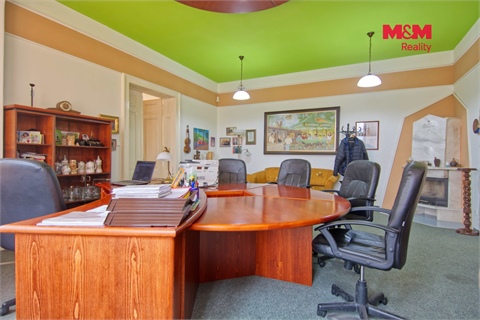 Prodej rodinného domu, 400 m² - 12