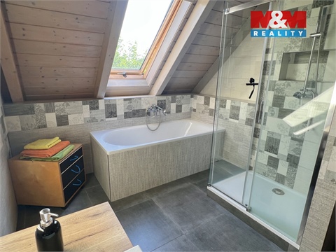 Prodej rodinného domu, 214 m² 22