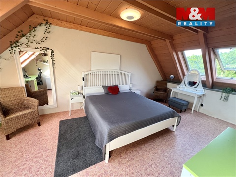 Prodej rodinného domu, 214 m² - 18