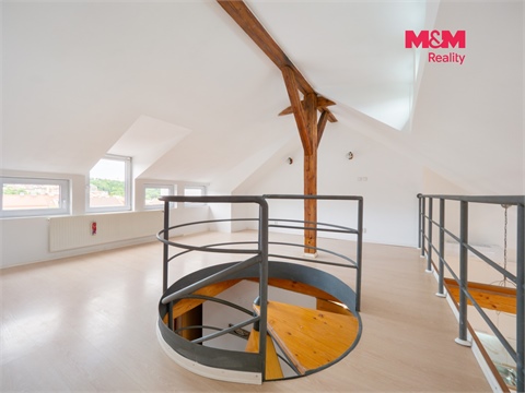 Pronájem bytu 3kk, 104 m² - 8