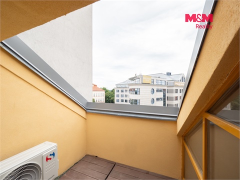 Pronájem bytu 3kk, 104 m² - 16