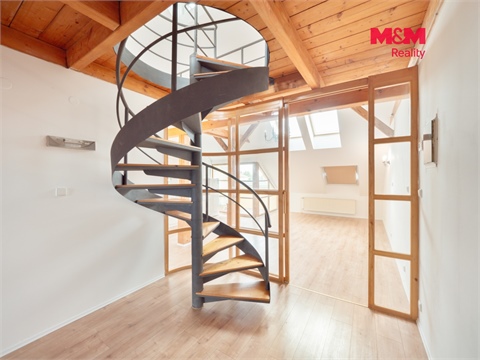 Pronájem bytu 3kk, 104 m² 8