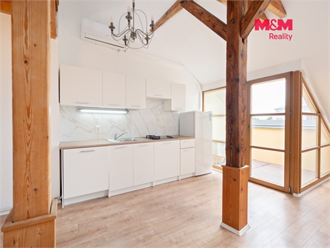 Pronájem bytu 3kk, 104 m² 2
