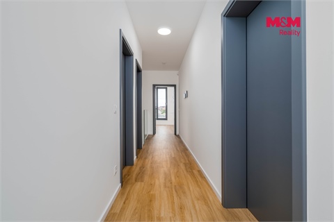 Prodej rodinného domu, 233 m² - 16