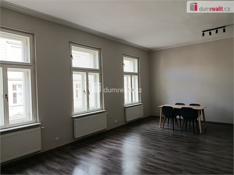 Pronájem bytu 3kk, 92 m² 6