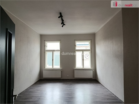 Pronájem bytu 3kk, 92 m² 8