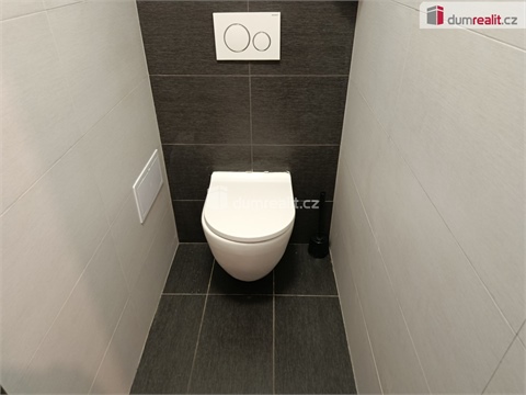 Pronájem bytu 3kk, 92 m² - 14