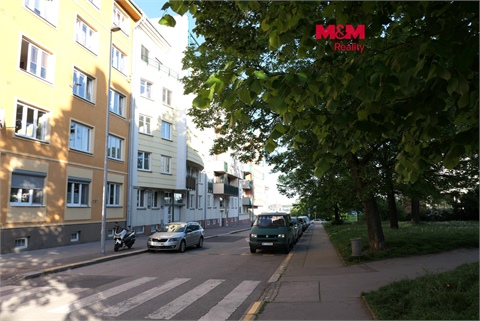 Pronájem bytu 1kk, 28 m² 0