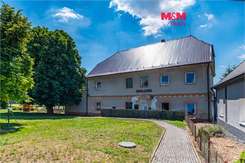 Prodej rodinného domu, 690 m² 0