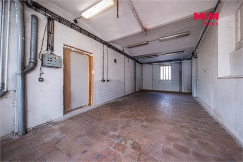 Prodej rodinného domu, 690 m² 18