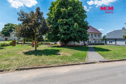 Prodej rodinného domu, 690 m² - 2