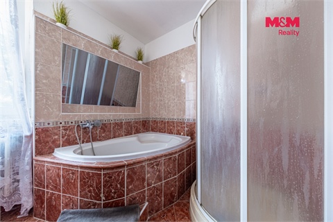Prodej rodinného domu, 690 m² - 14