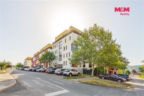 Prodej bytu 4kk, 102 m² - 28