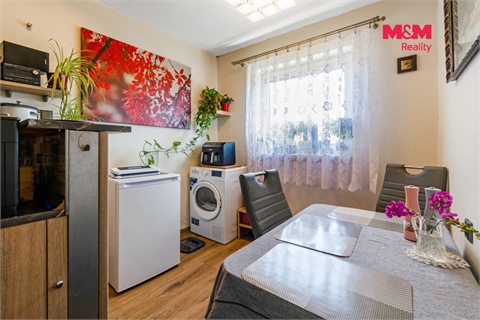 Prodej rodinného domu, 290 m² - 6