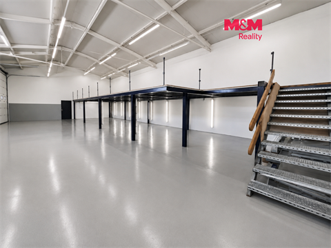 Pronájem obchodních prostor, 405 m² 0