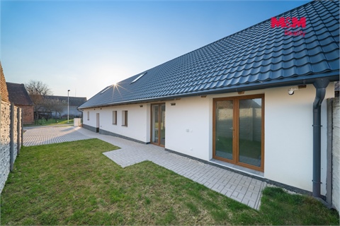 Prodej rodinného domu, 104 m² 2