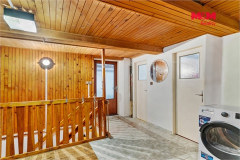 Prodej rodinného domu, 376 m² 16
