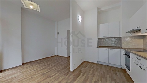 Prodej bytu 4+1, 141 m² - 2