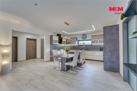 Prodej rodinného domu, 118 m² - 0
