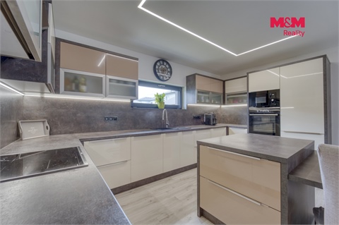 Prodej rodinného domu, 118 m² - 2