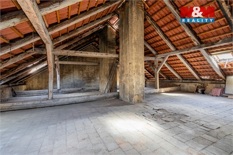 Prodej atypického bytu, 126 m² - 10