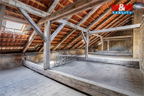 Prodej atypického bytu, 126 m² - 8