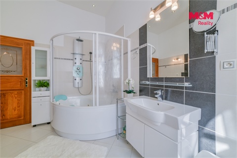 Prodej bytu 3+1, 95 m² 28