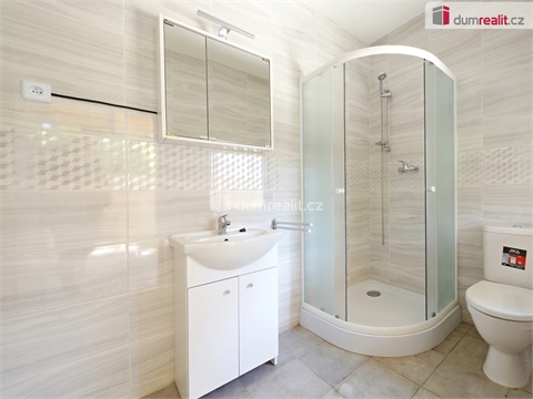 Prodej rodinného domu, 200 m² - 6