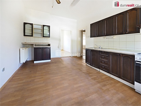 Prodej rodinného domu, 200 m² - 16