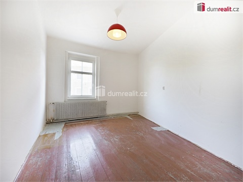 Prodej rodinného domu, 200 m² 12