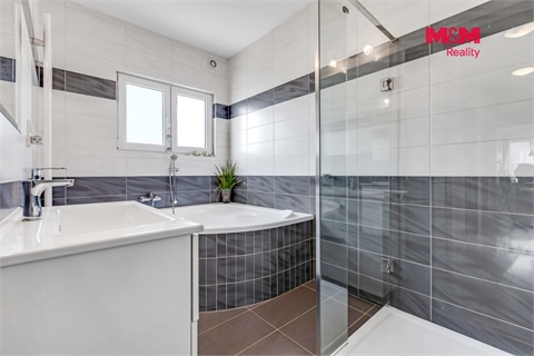 Prodej rodinného domu, 74 m² 8